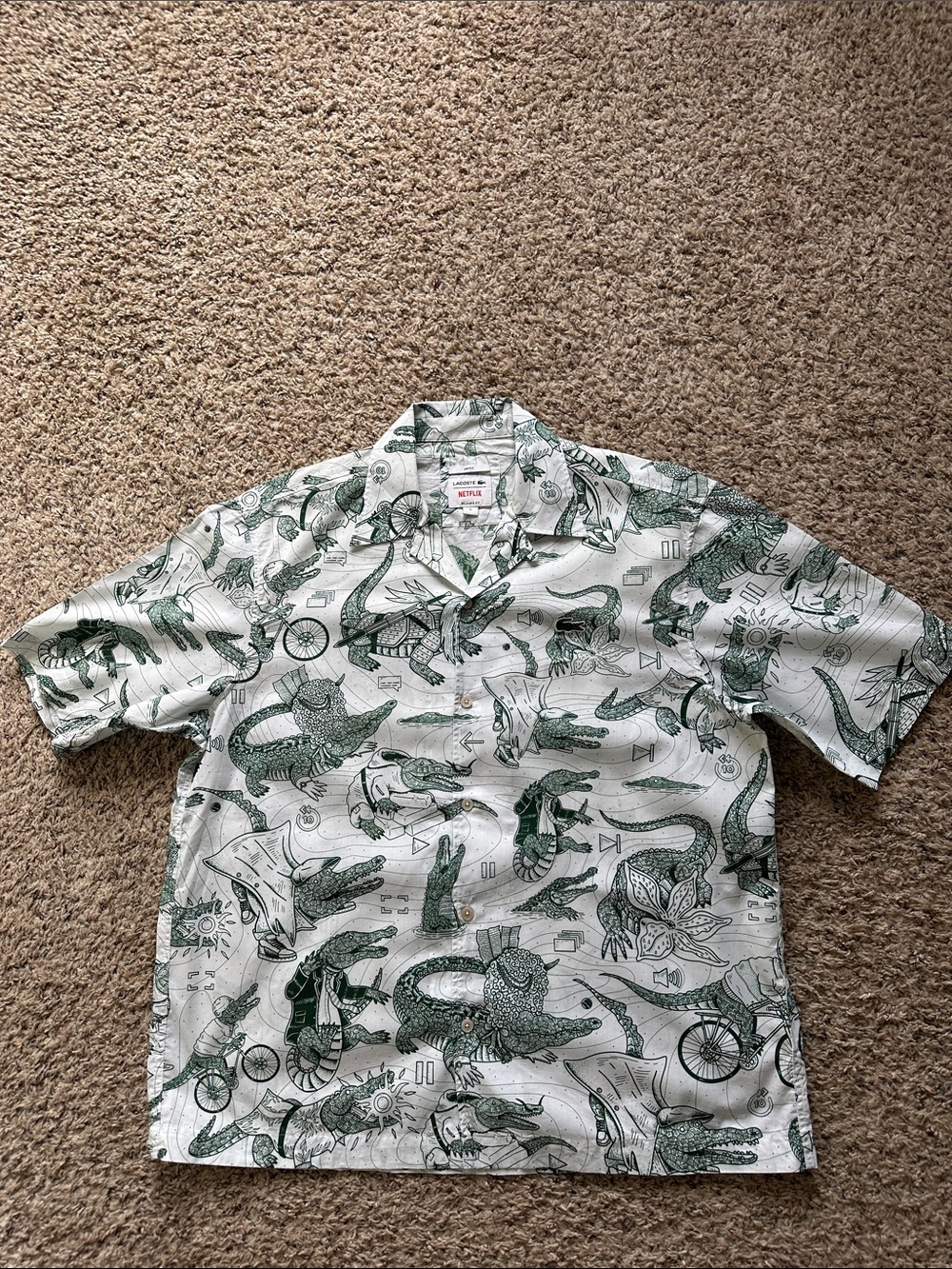 Lacoste x Netflix White Short-Sleeve Polo Shirt with Green Alligator Print